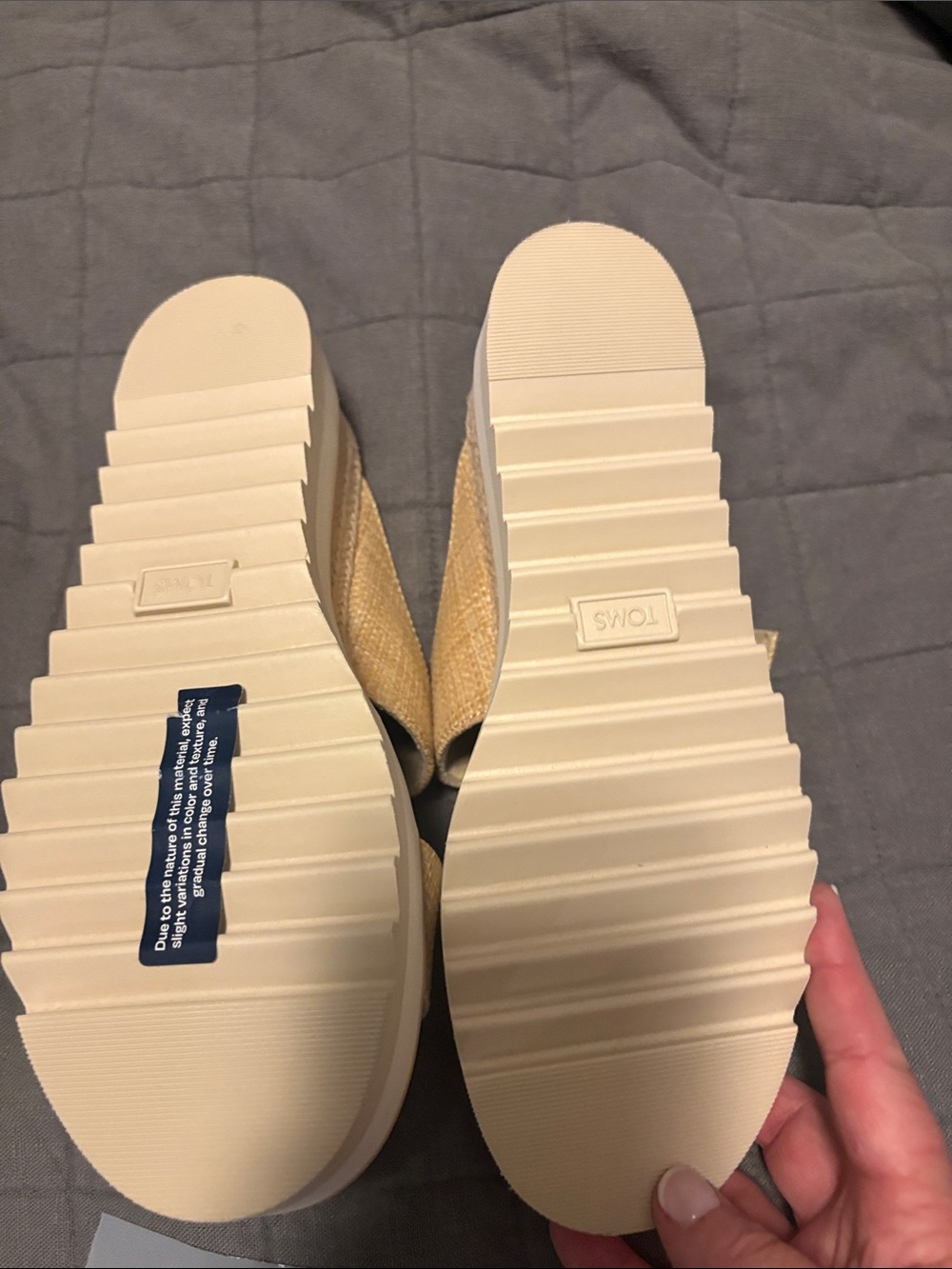 TOMS Beige Raffia Double-Band Slide Sandals Diana Mule Buckle never worn
Raffia - Picture 5 of 7